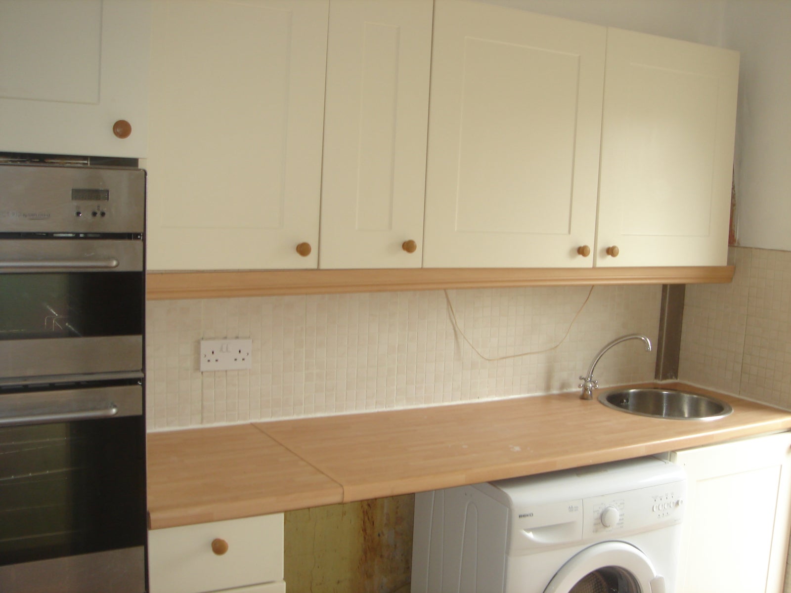House Cheltenham Close in Greater London