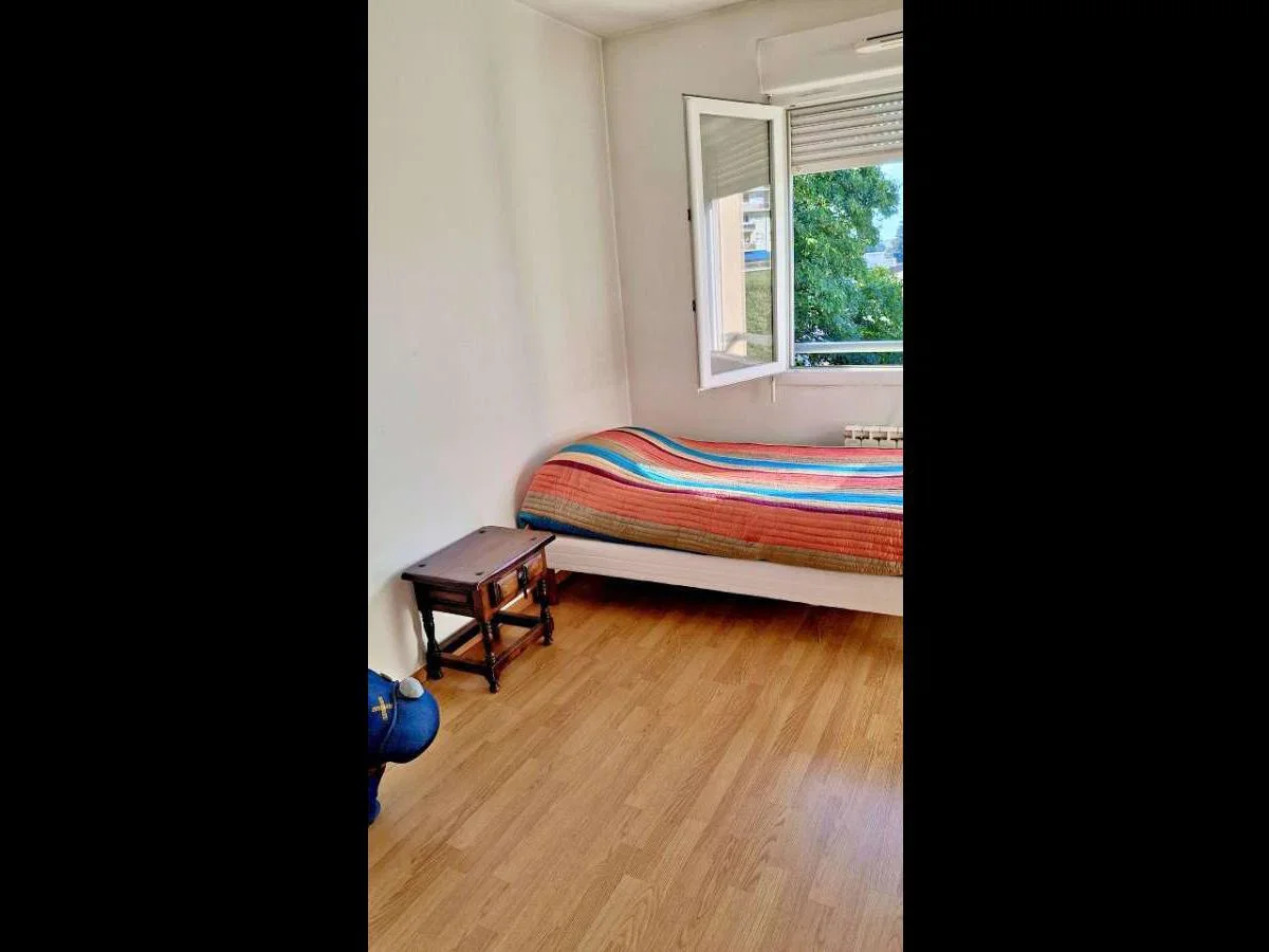 Chambre N 88 à Saint-Étienne