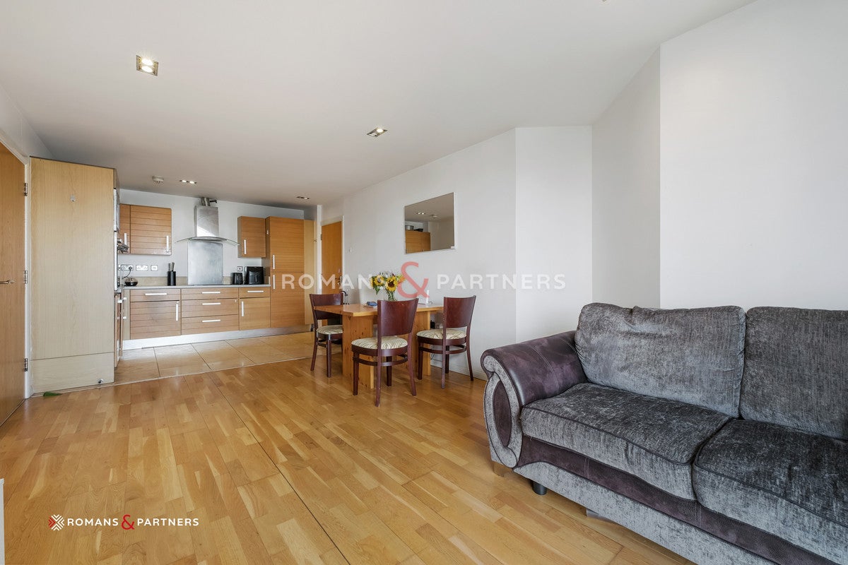Flat Limeharbour in Greater London