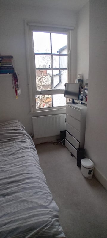 Room Falcon Lane in Greater London