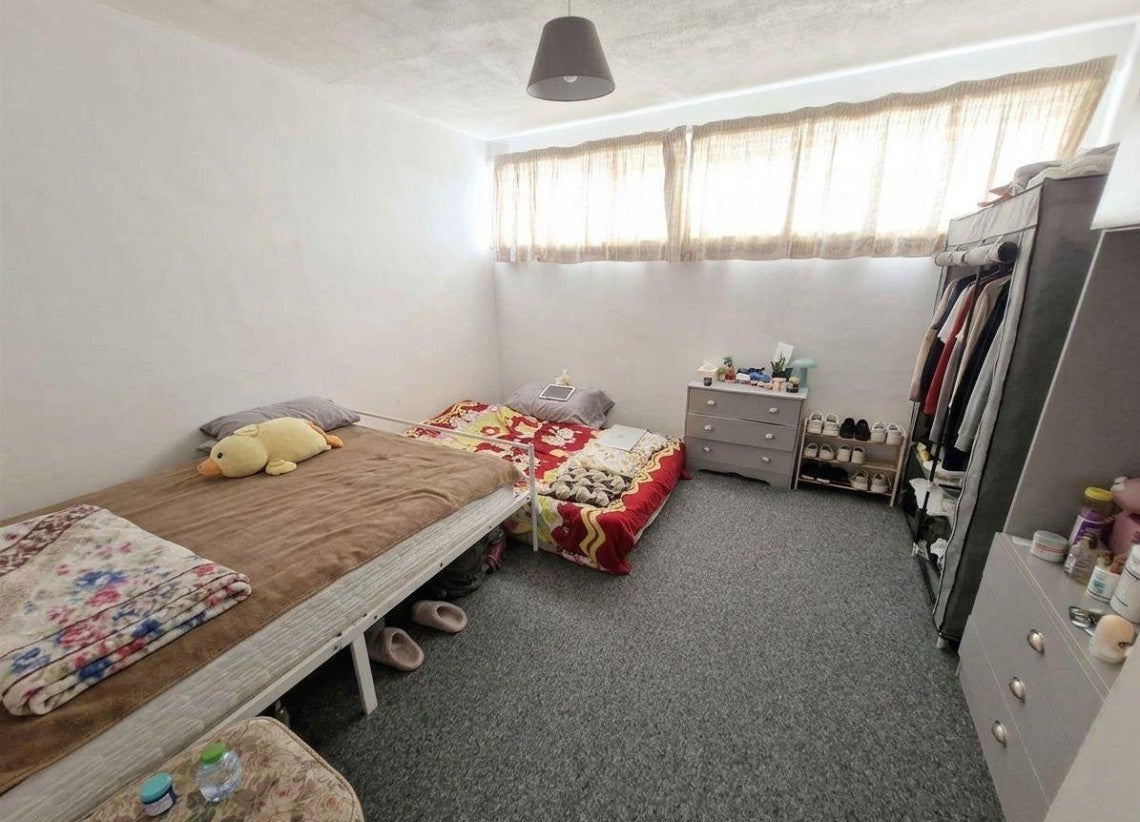 Flat Loudon Avenue in Coventry