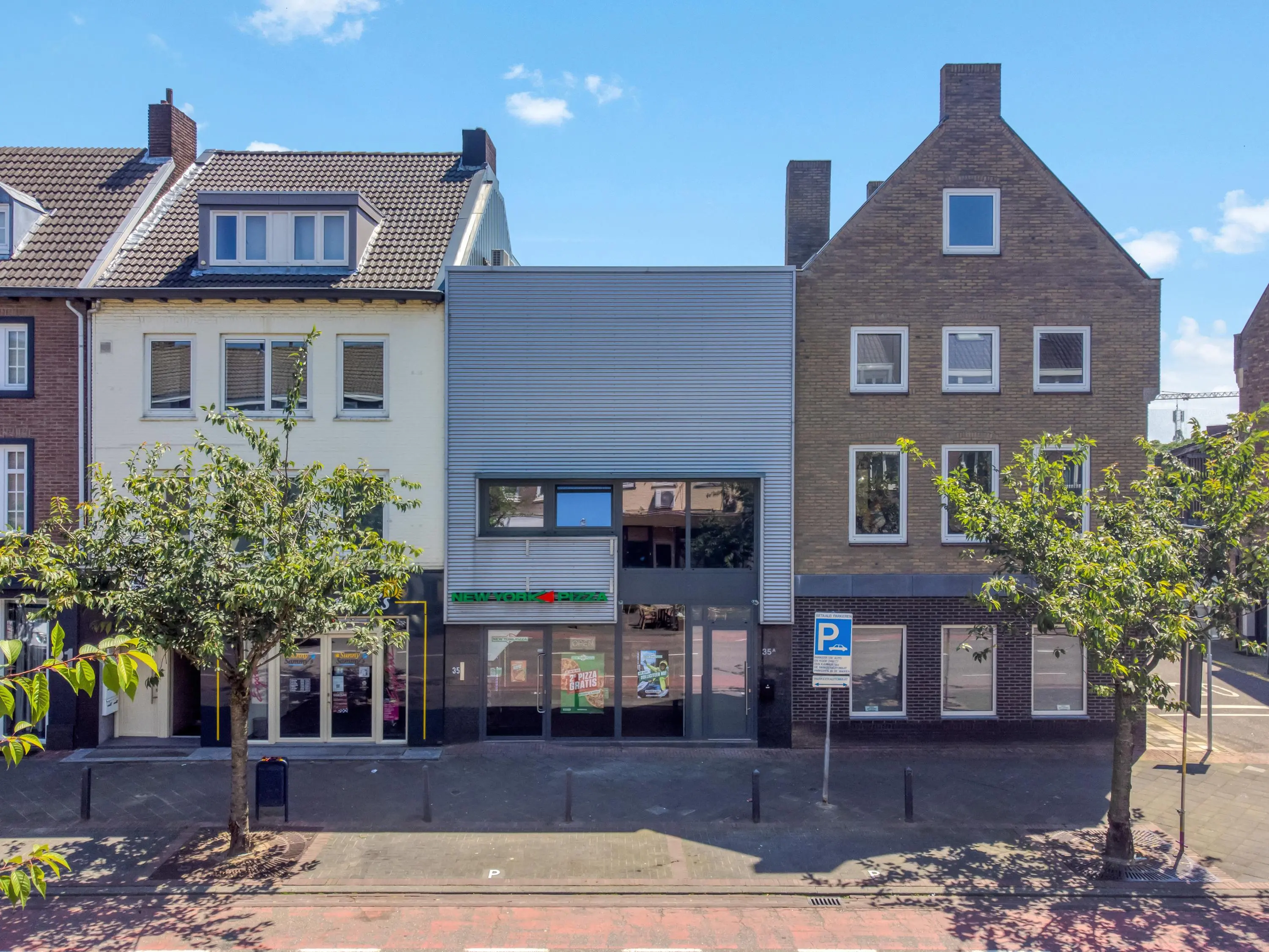 Huis Rijksweg Centrum 35 in Geleen
