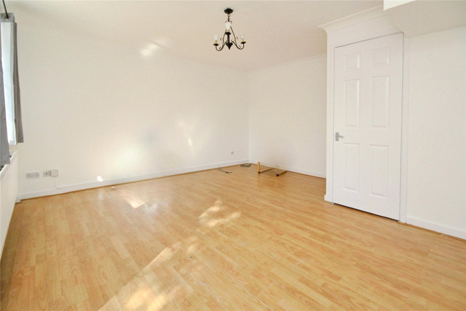 Flat Page Close in Greater London
