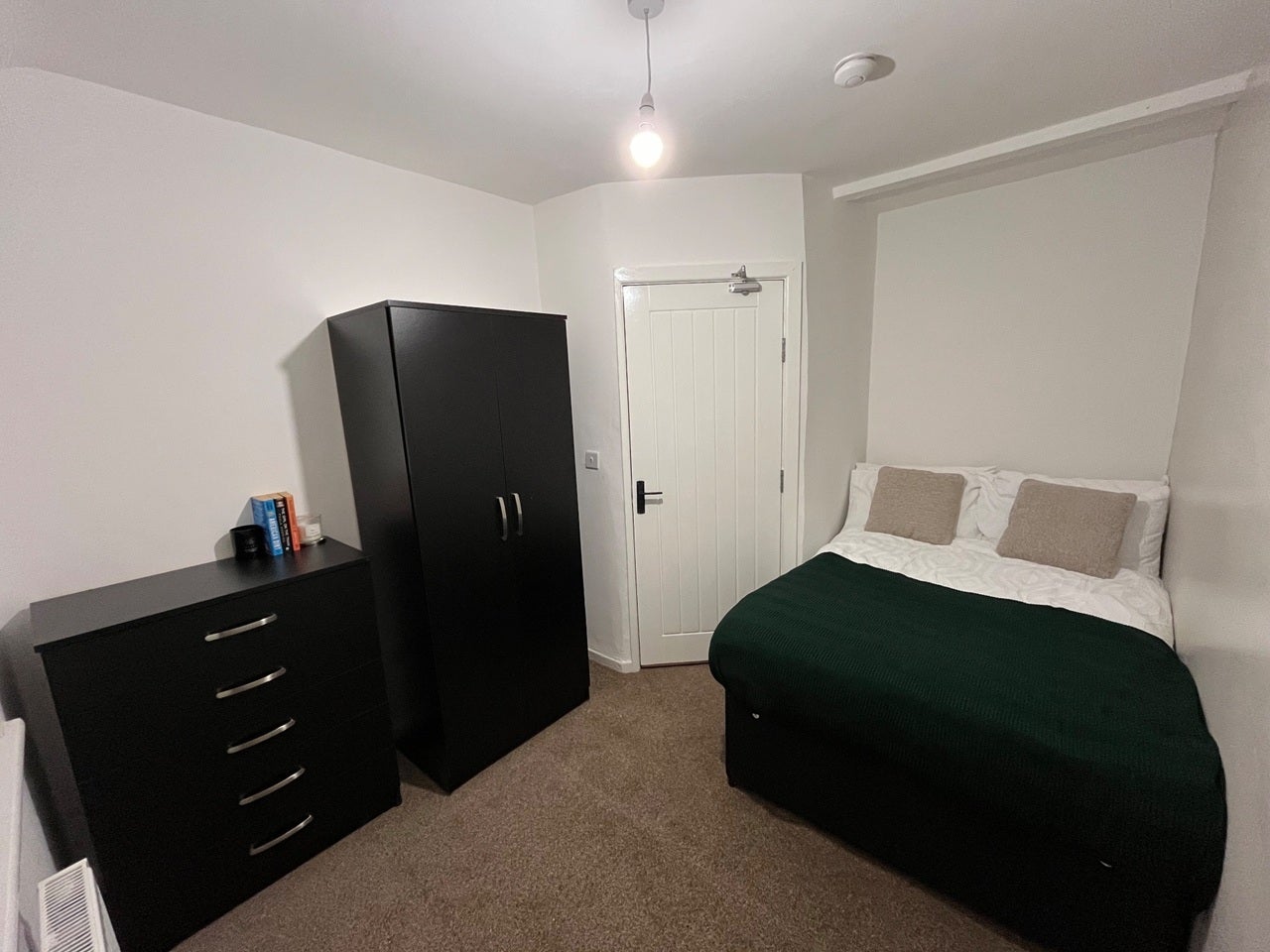 Room Craven Street in Coventry
