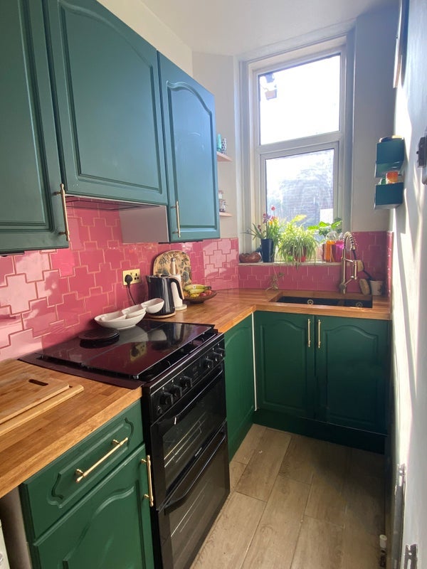 Room Newhaven Road in City of Edinburgh