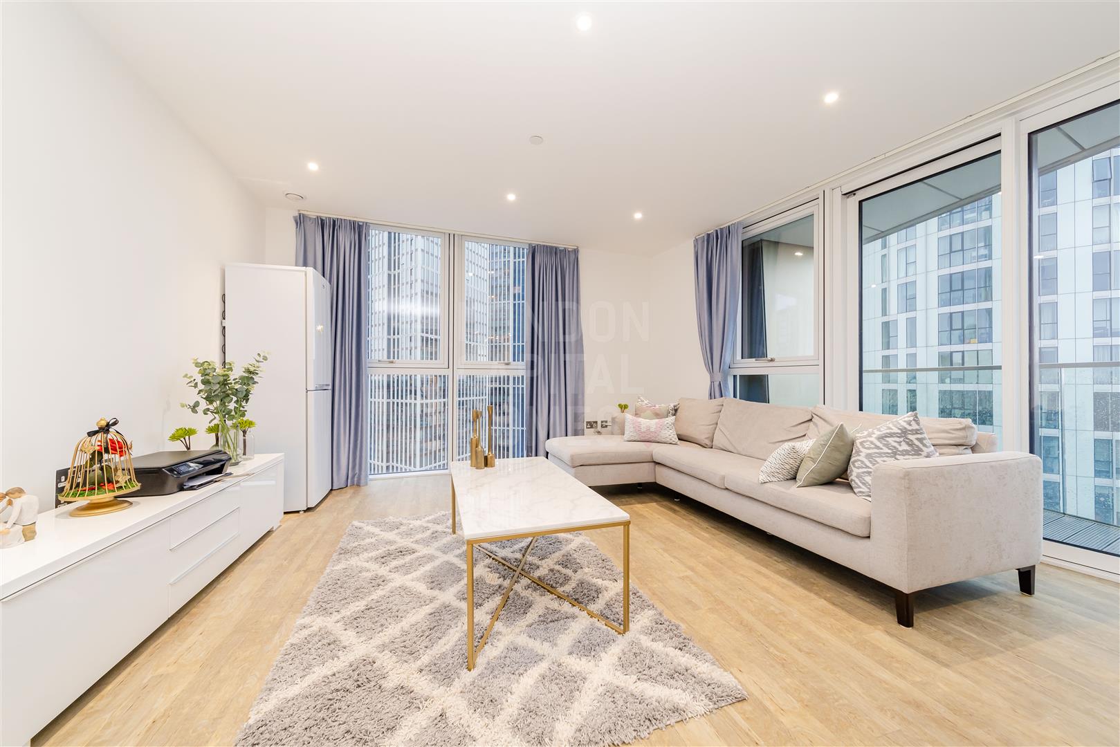 Flat Wandsworth Road in Greater London