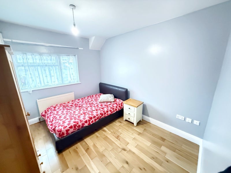 House Wyld Way in Greater London