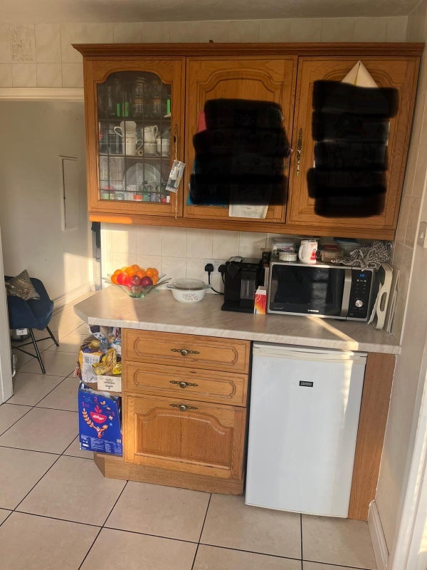 Room Southgate Drive in Crawley