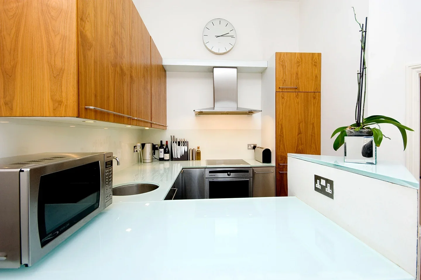 Flat Fairfield Road in Greater London