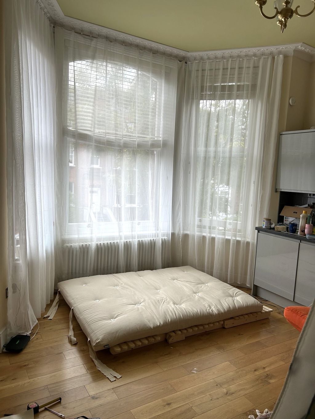 Flat Greencroft Gardens in Greater London