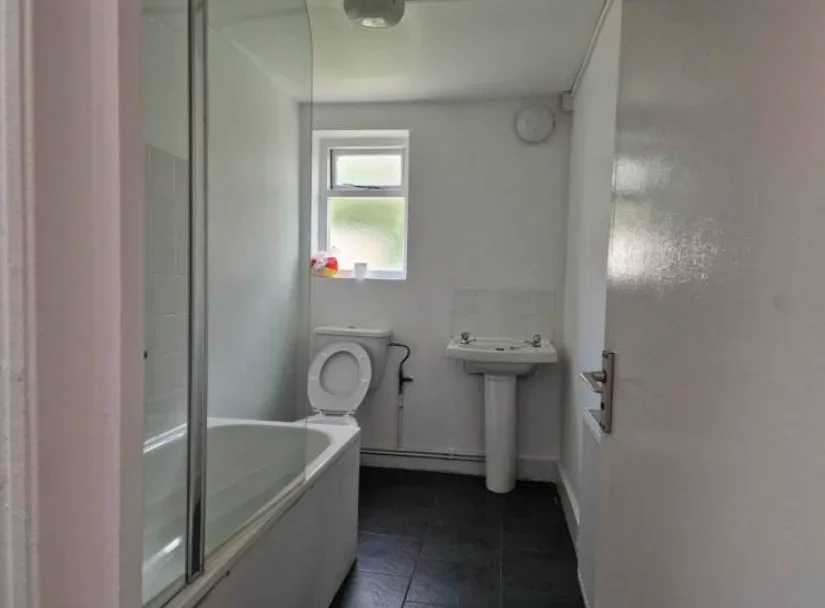 Room East Dulwich Grove in Greater London