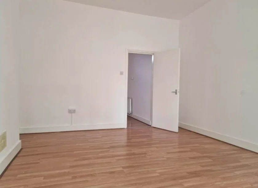 Room East Dulwich Grove in Greater London