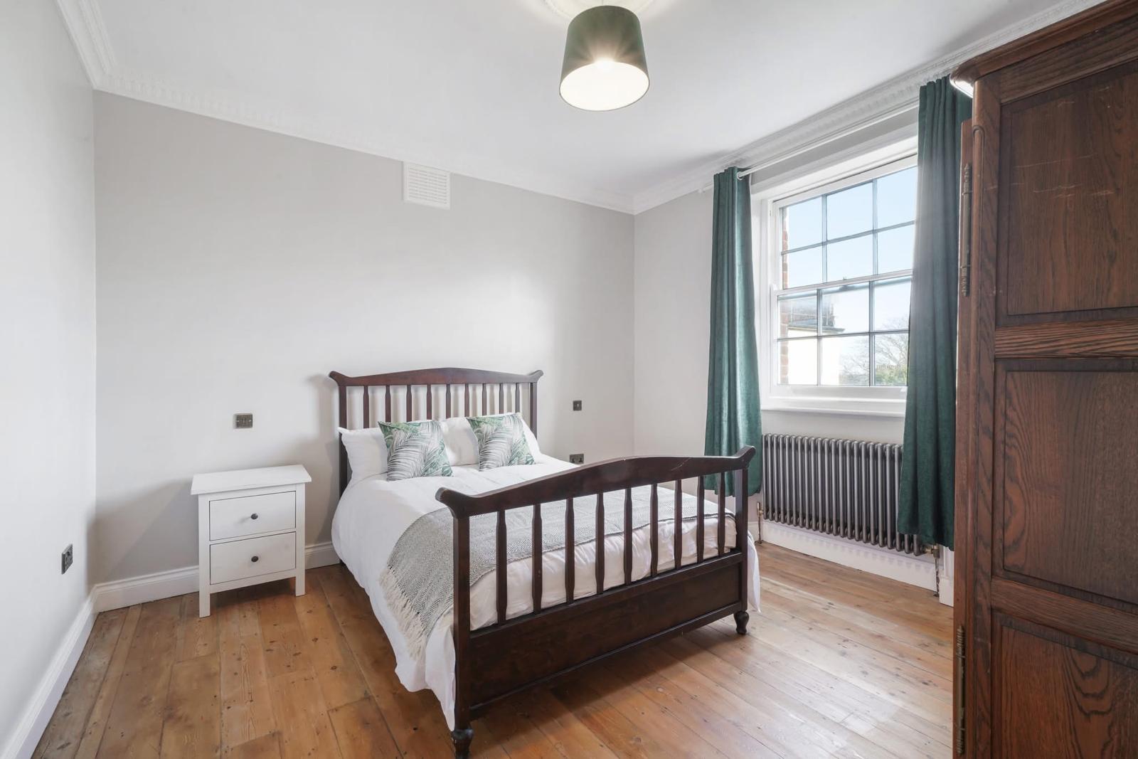 Flat Park Hill in Greater London
