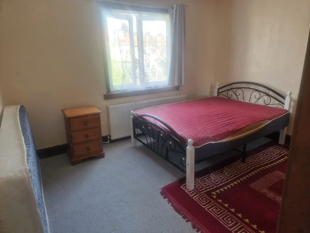 Room Holland Road in Greater London