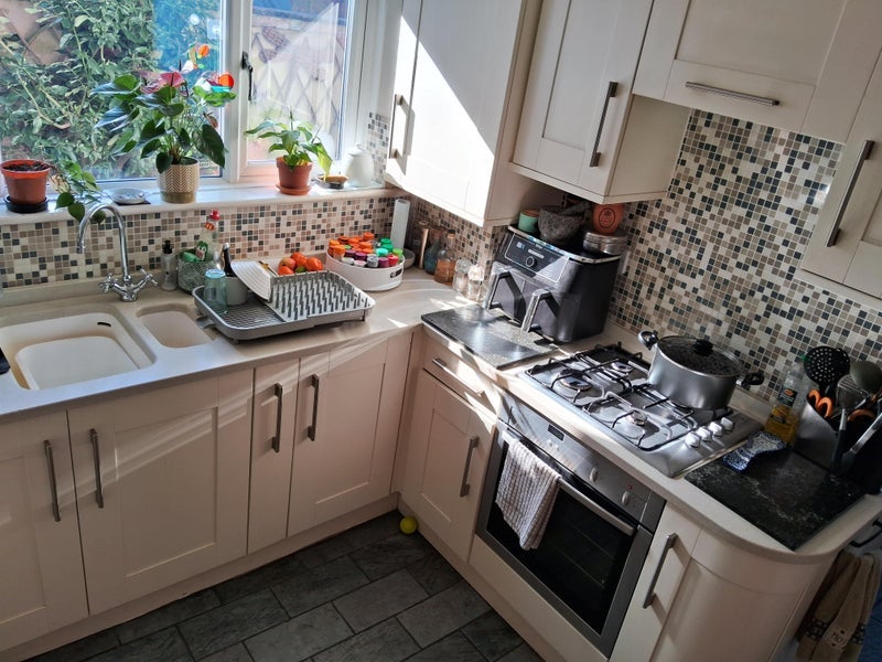Room Maple Road in Poole