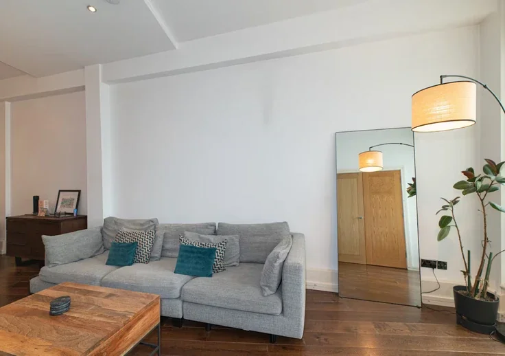 Flat Newington Causeway in Greater London