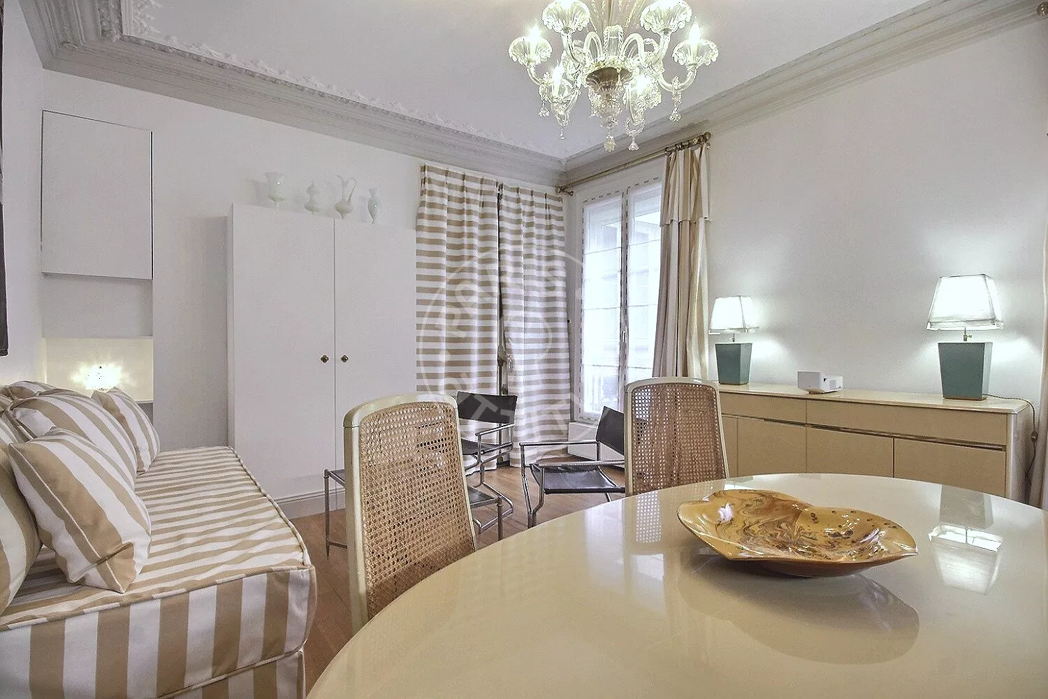 Appartement Rue de l'Isly à Paris