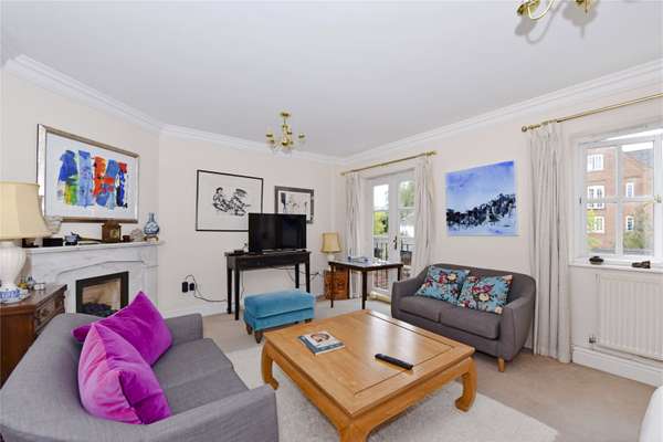 House Barley Way in Marlow