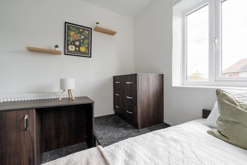 Room Felskirk Road in Manchester