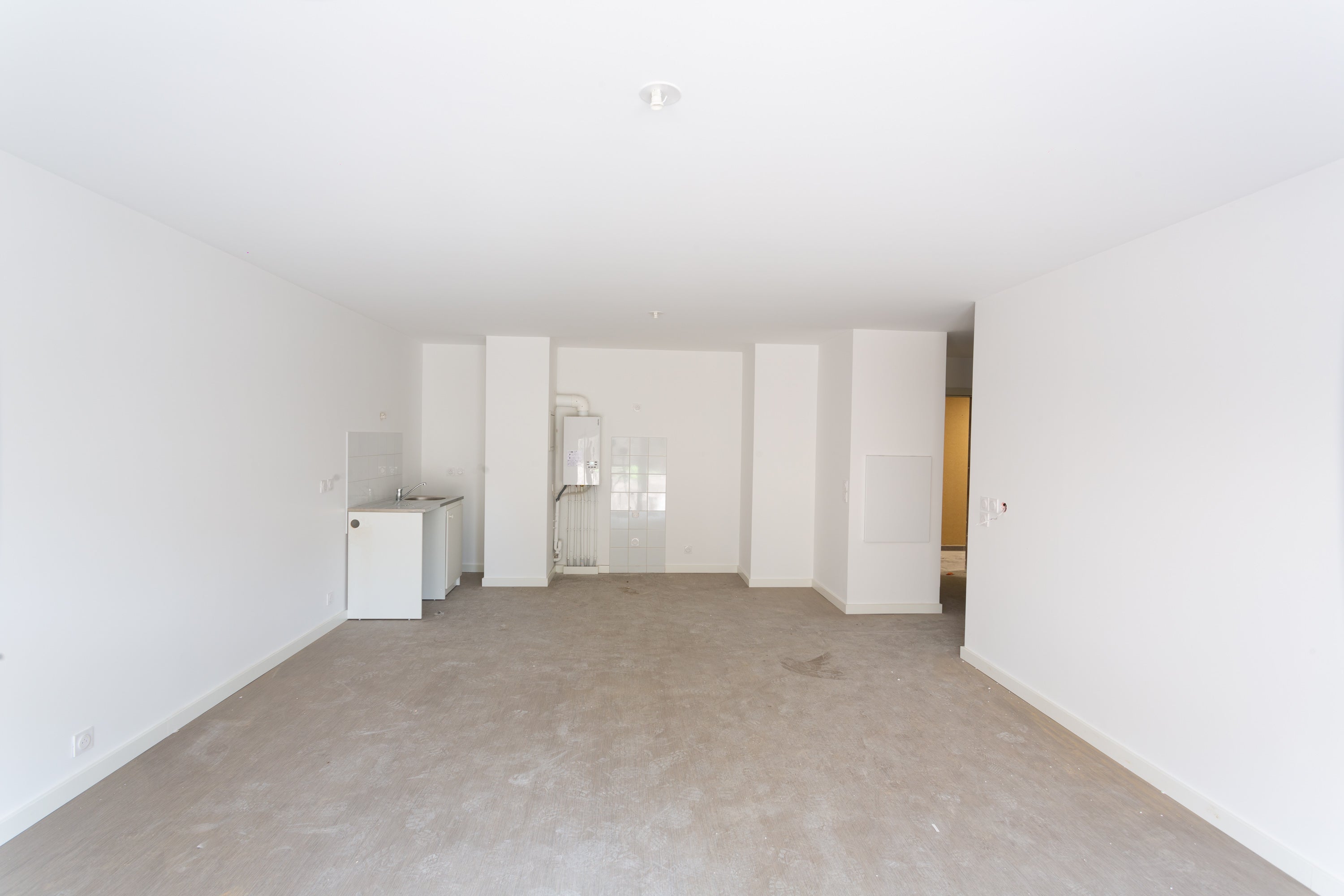 Flat Avenue Saint-Exupéry in Istres
