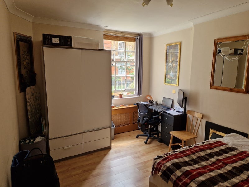 Room Clerkenwell Road in Greater London