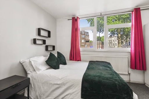 Room Chippenham Road in City of Westminster