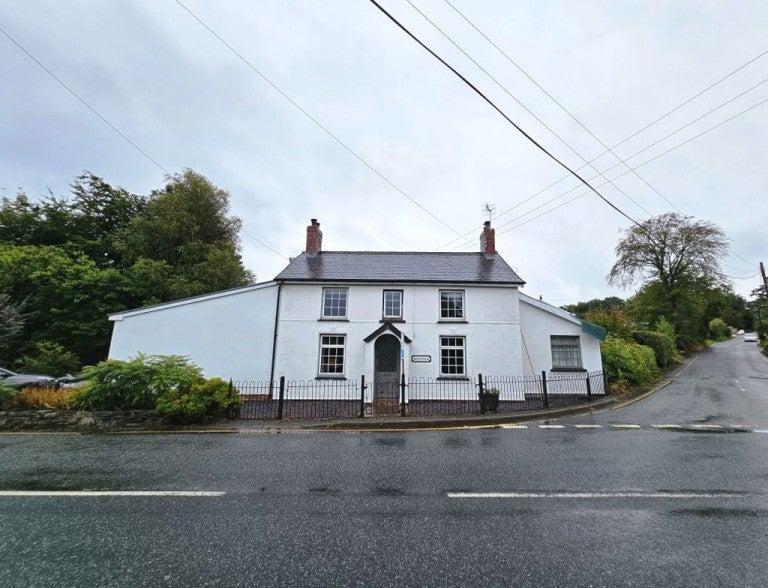 House A4120 in Pontarfynach