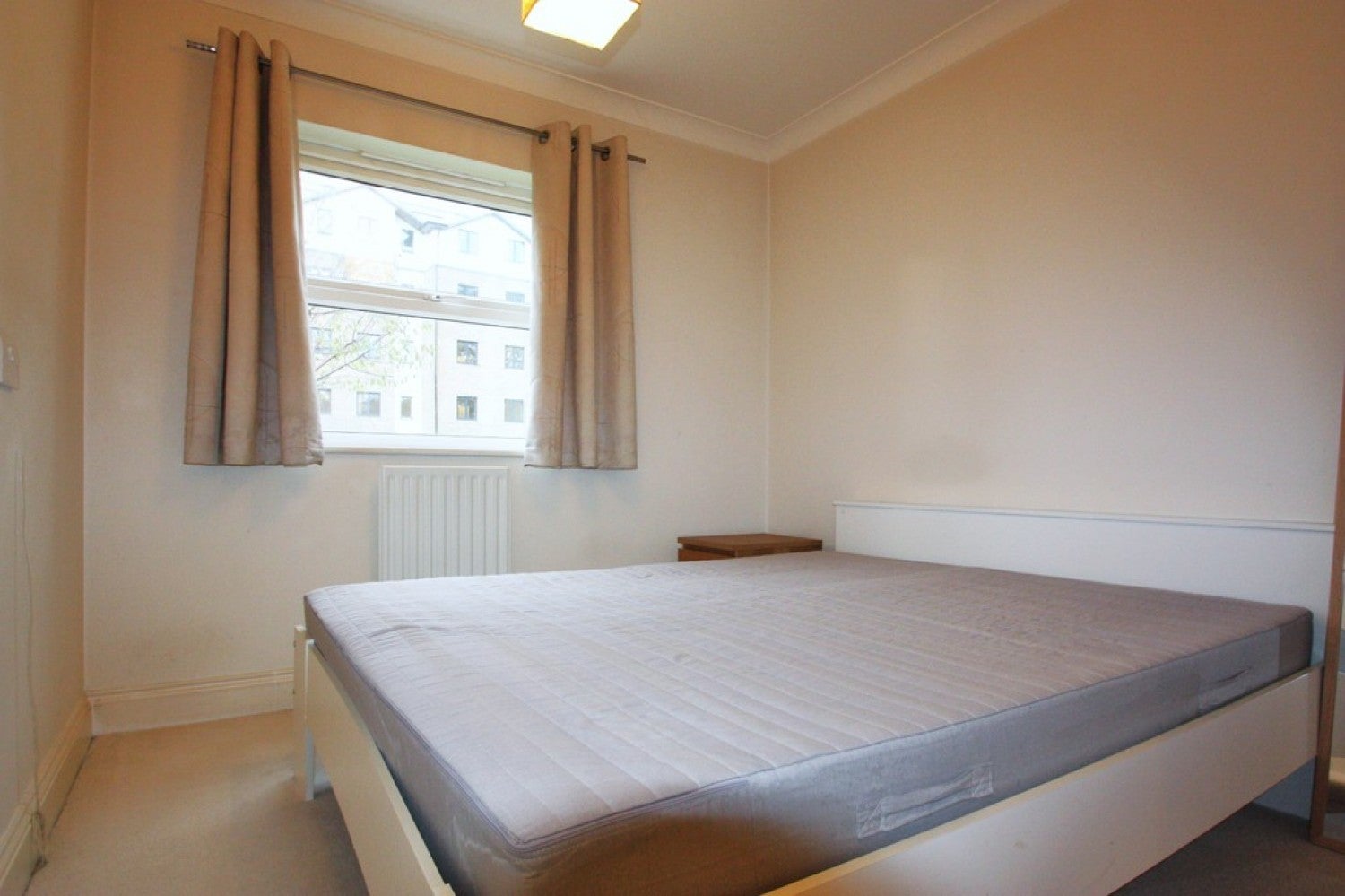 Flat Sydenham Road in Greater London