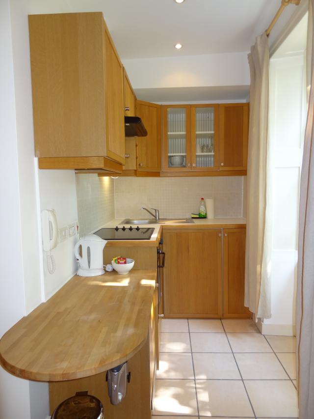 Flat Cartwright Gardens in Greater London