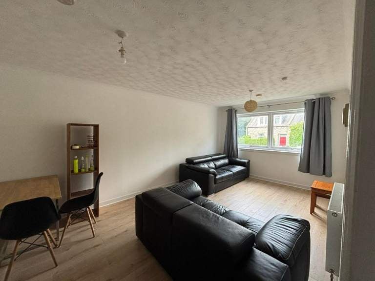 Flat Ardarroch Close in Aberdeen City