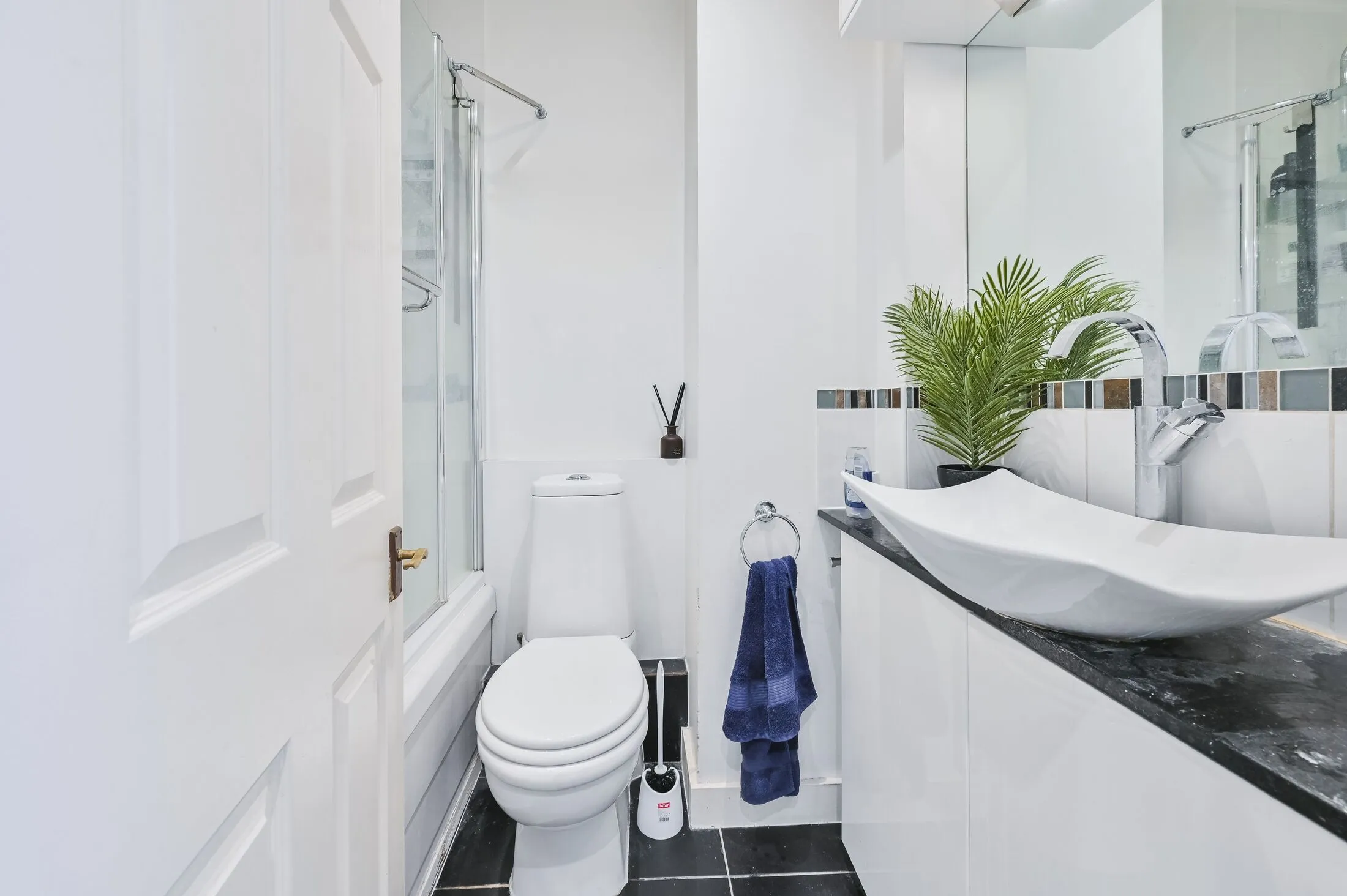 Flat Strand in City of Westminster