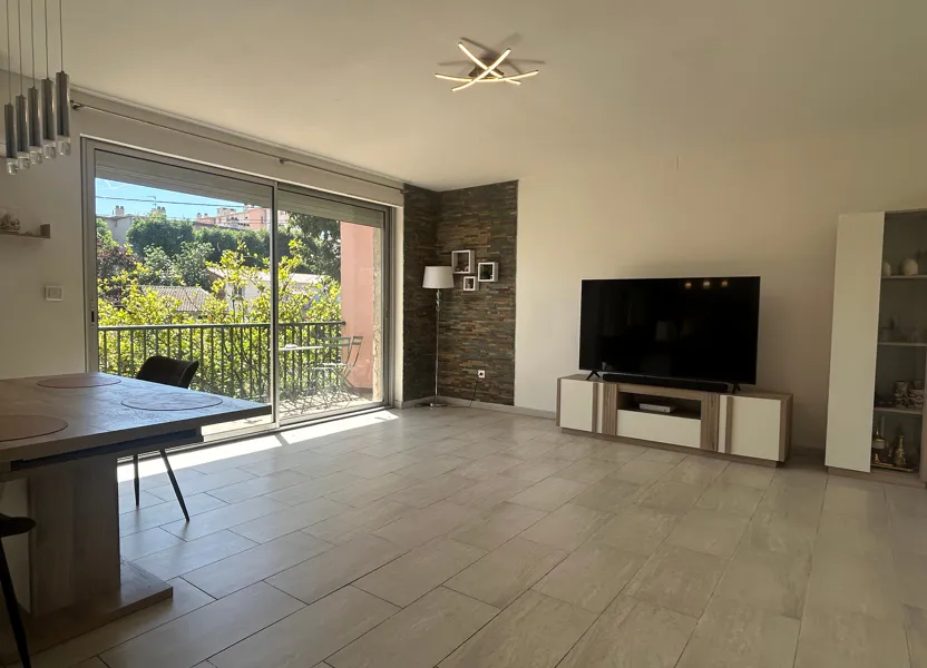 Maison Rue des Platanes à Nîmes