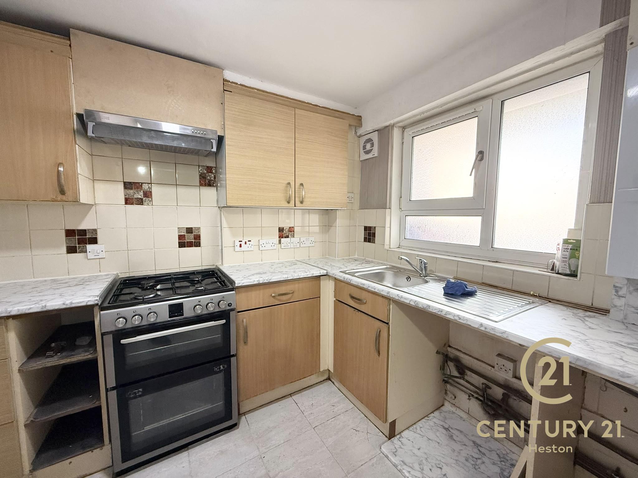 Room Parkfield Drive in Greater London