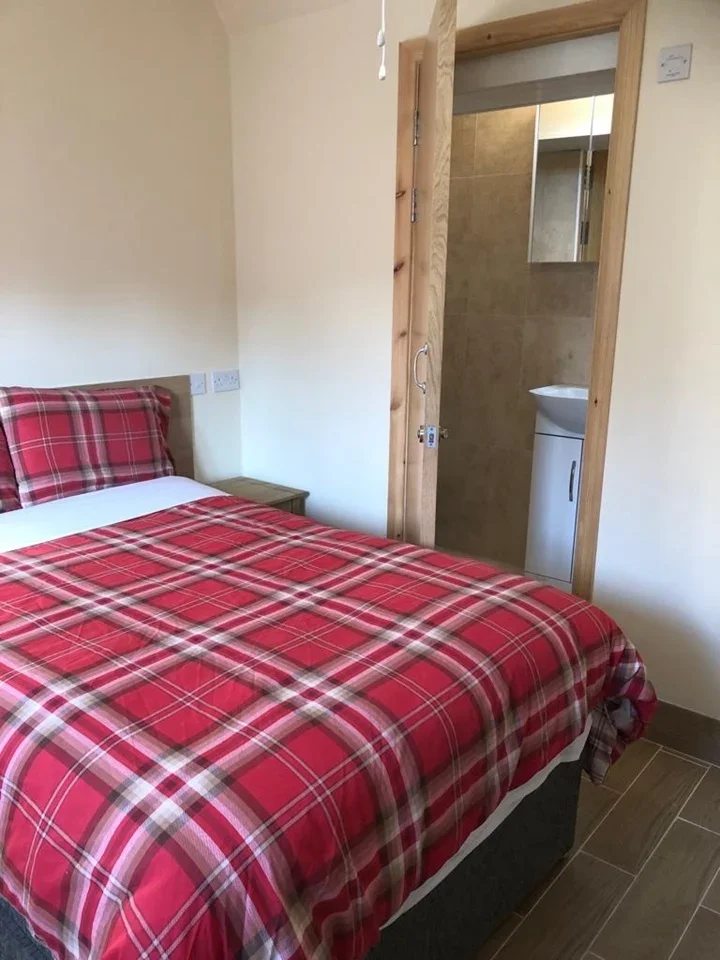 Room Heath Street in Greater London