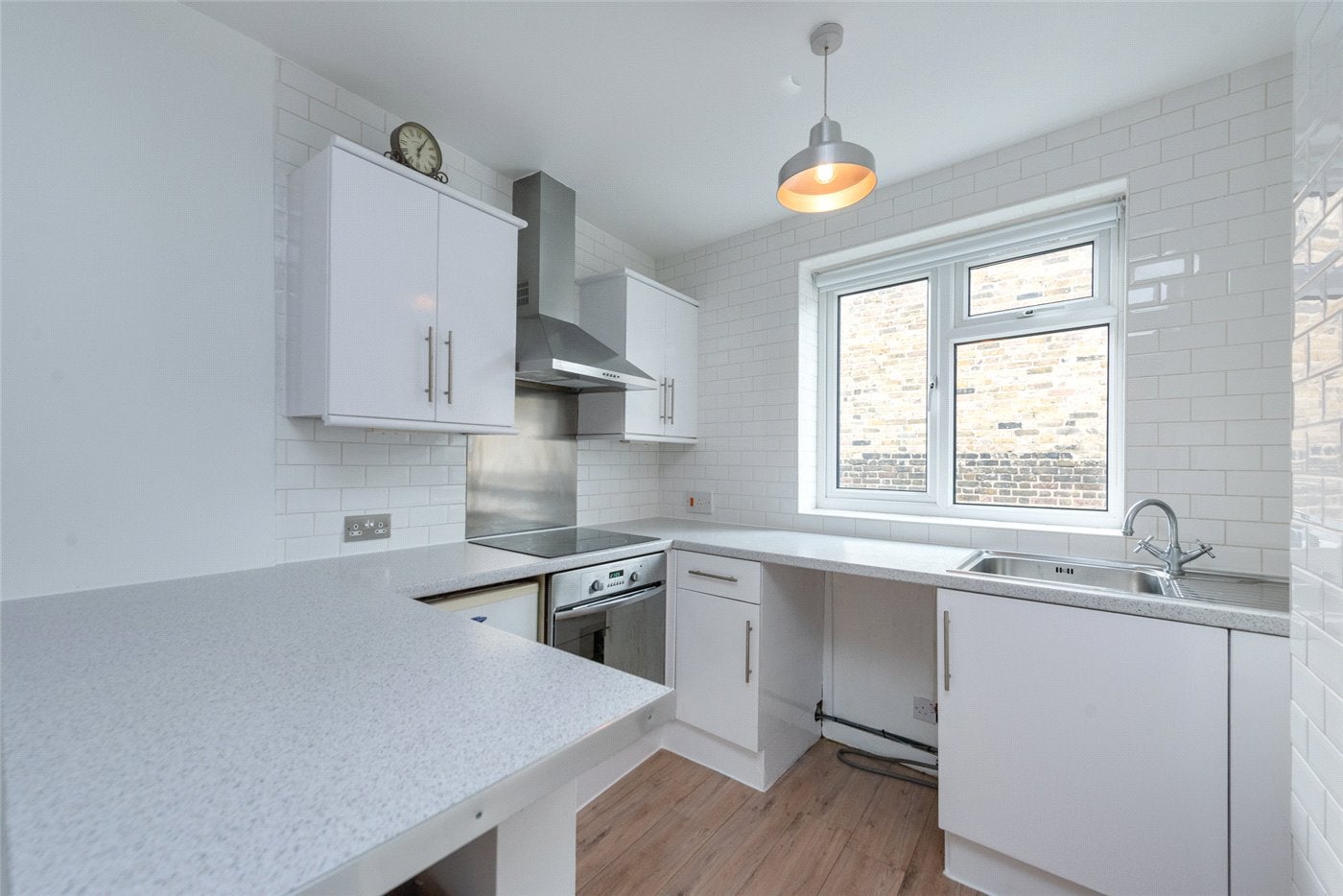 Flat Harrow Road in Greater London