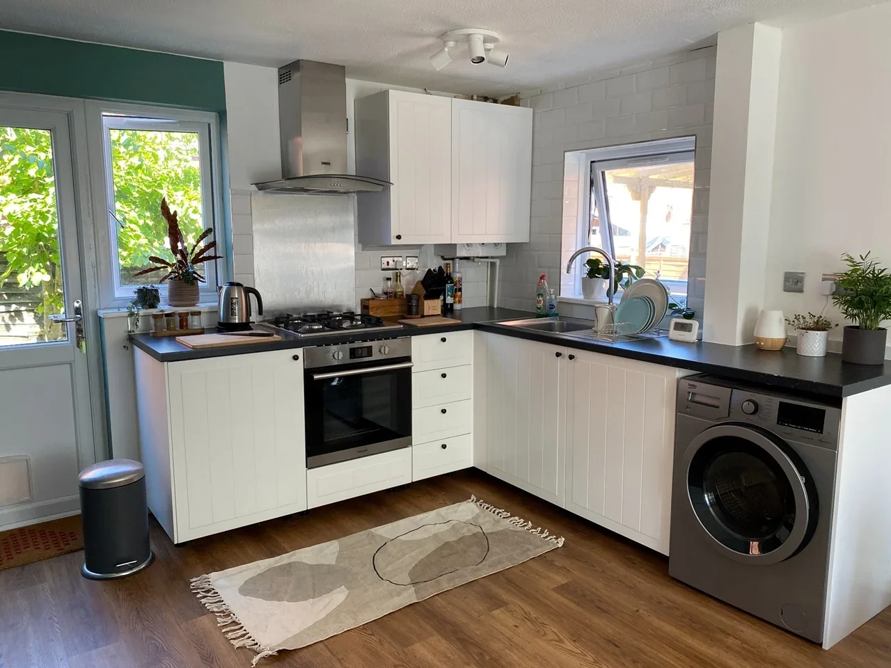 House Globe Pond Road in Greater London