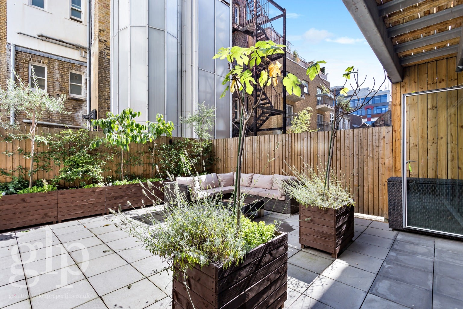 Flat Dufour's Place in City of Westminster