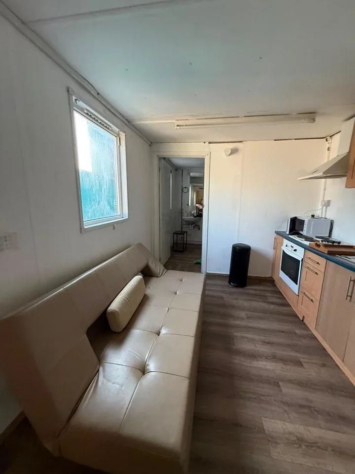 Room Herringham Road in Greater London