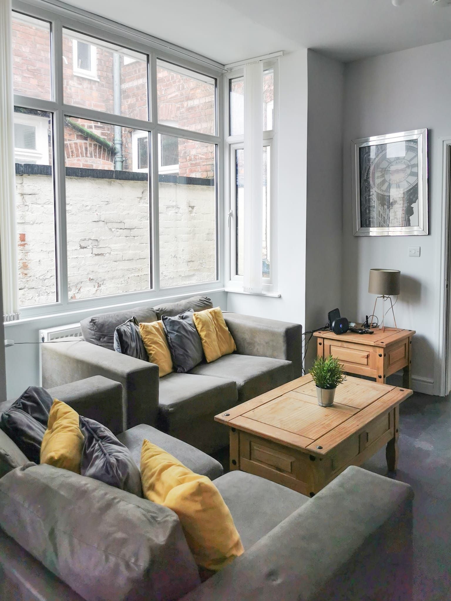Room Earle Street in Crewe