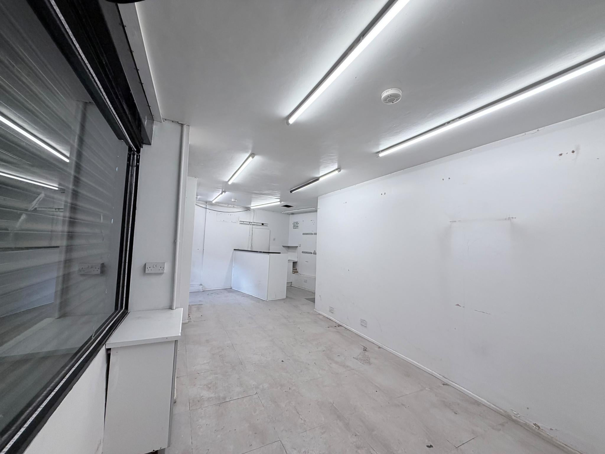 Flat Wentworth Street in Greater London