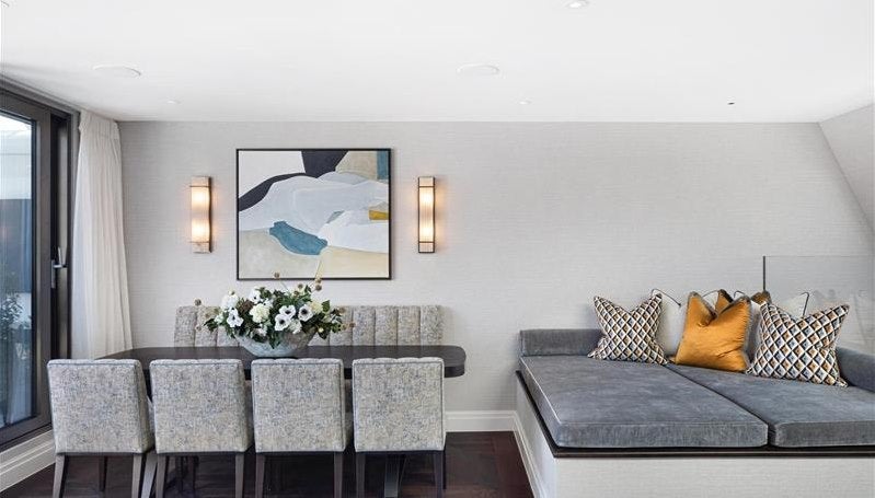 Flat Prince of Wales Terrace in Greater London