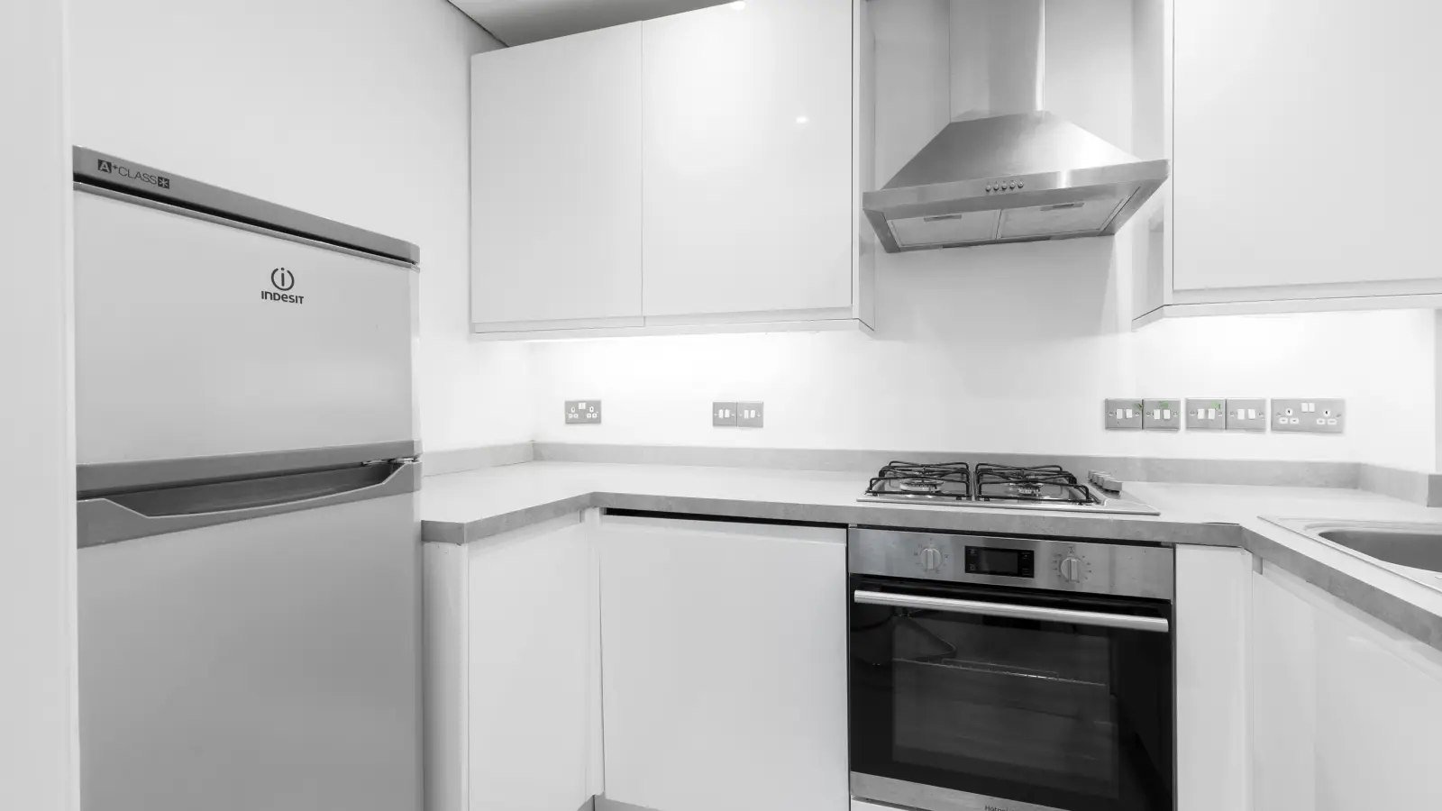 Flat Trebovir Road in Greater London