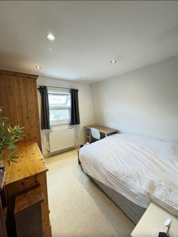 Room Gaskarth Road in Greater London