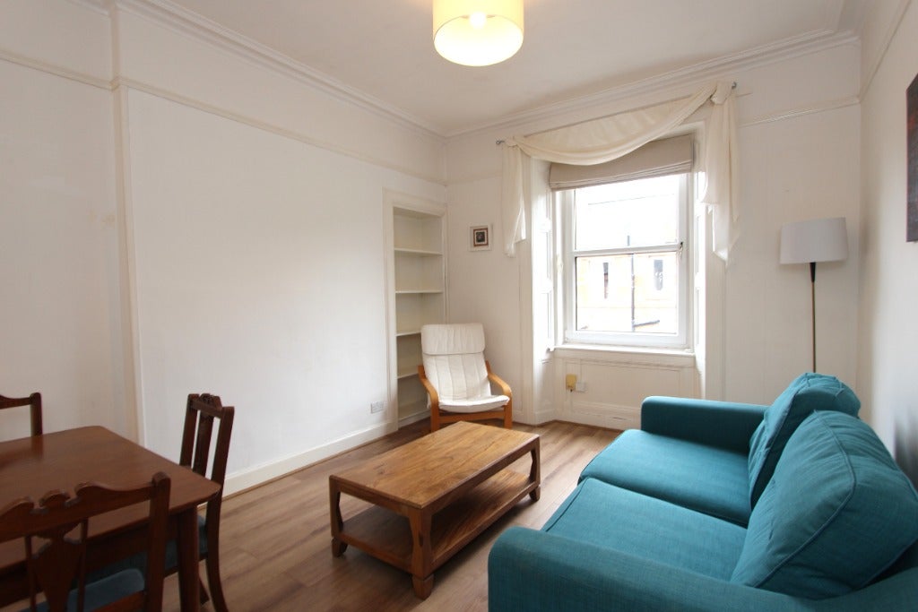 Flat Milton Street in City of Edinburgh