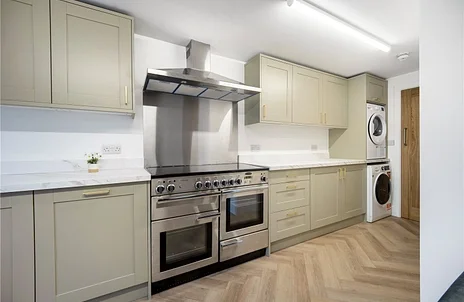 Flat Royal Oak Road in Woking
