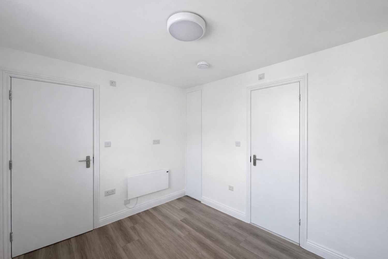 Flat Stag Lane in Greater London