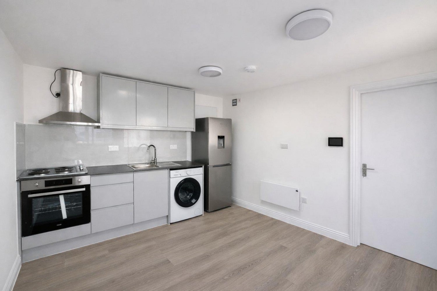 Flat Stag Lane in Greater London