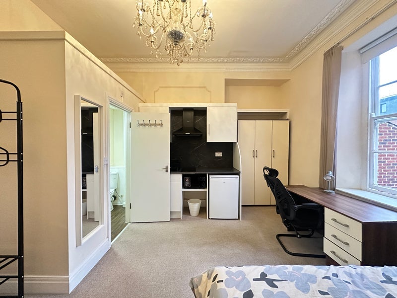 Room Jesmond Road West in Newcastle upon Tyne