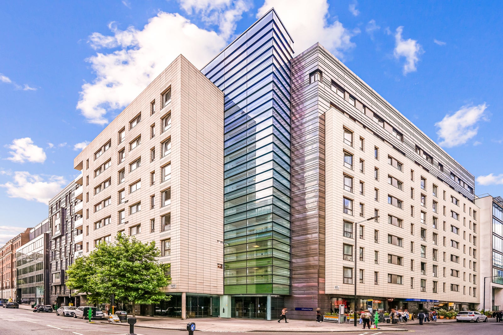 Flat Gillingham Street in City of Westminster