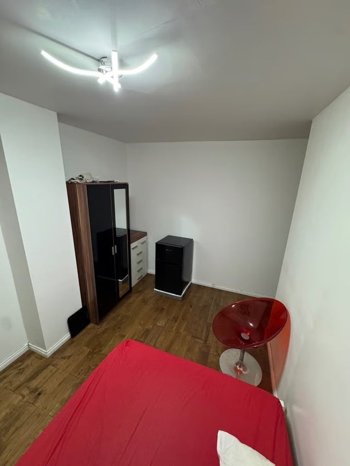 Room Waterbeach Road in Greater London
